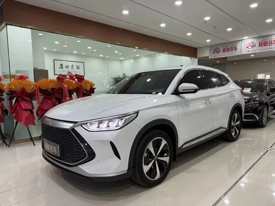BYD Song PLUS DM Song PLUS DM 2021 DM-i 110KM 2WD Flagship 2022 — photo 1, buy with delivery to Moscow