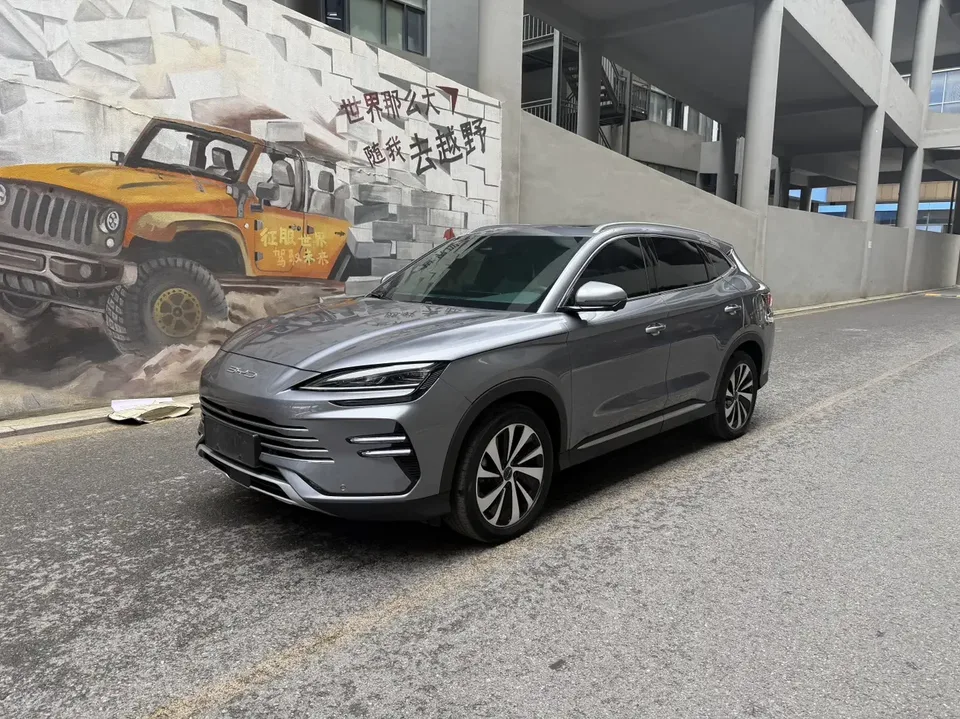 BYD Song PLUS DM Song PLUS DM 2023 DM-i Champion Edition 110KM Flagship PLUS 2023 — photo 1, buy with delivery to Moscow