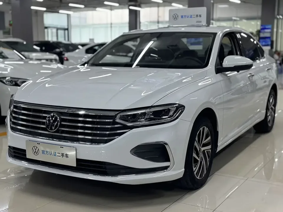 Volkswagen Lavida Lavida 2023 1.5L Automatic 5 Million Edition 2022 — фото 1, купить с доставкой в Москву