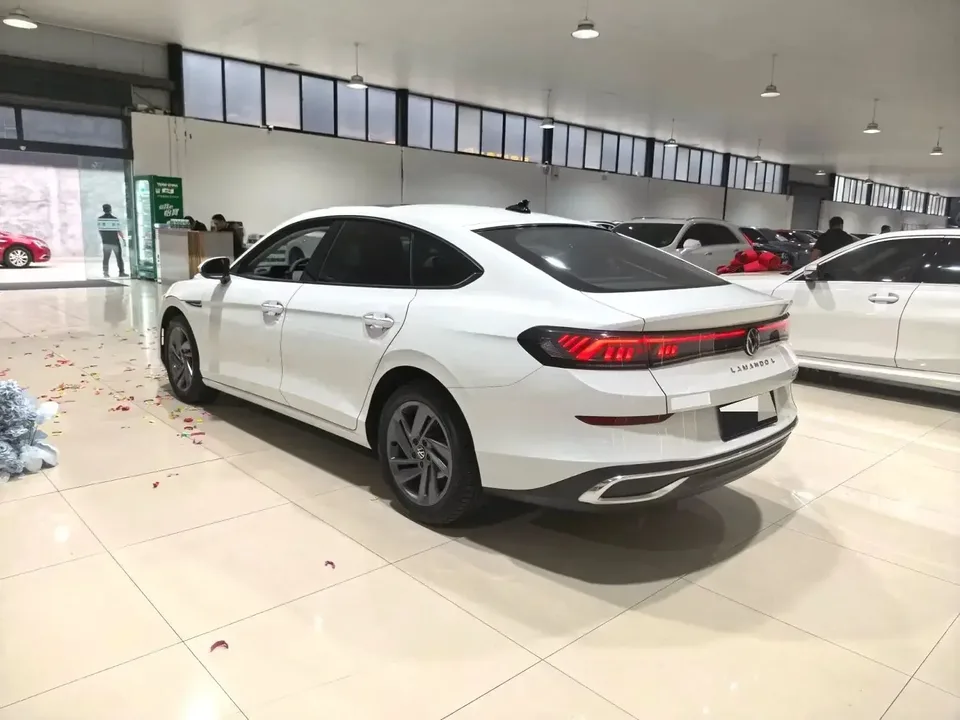 Volkswagen Lamando Lingdu 2024 Lingdu L 280TSI DSG Cool Edition 2024 — thumbnail 4