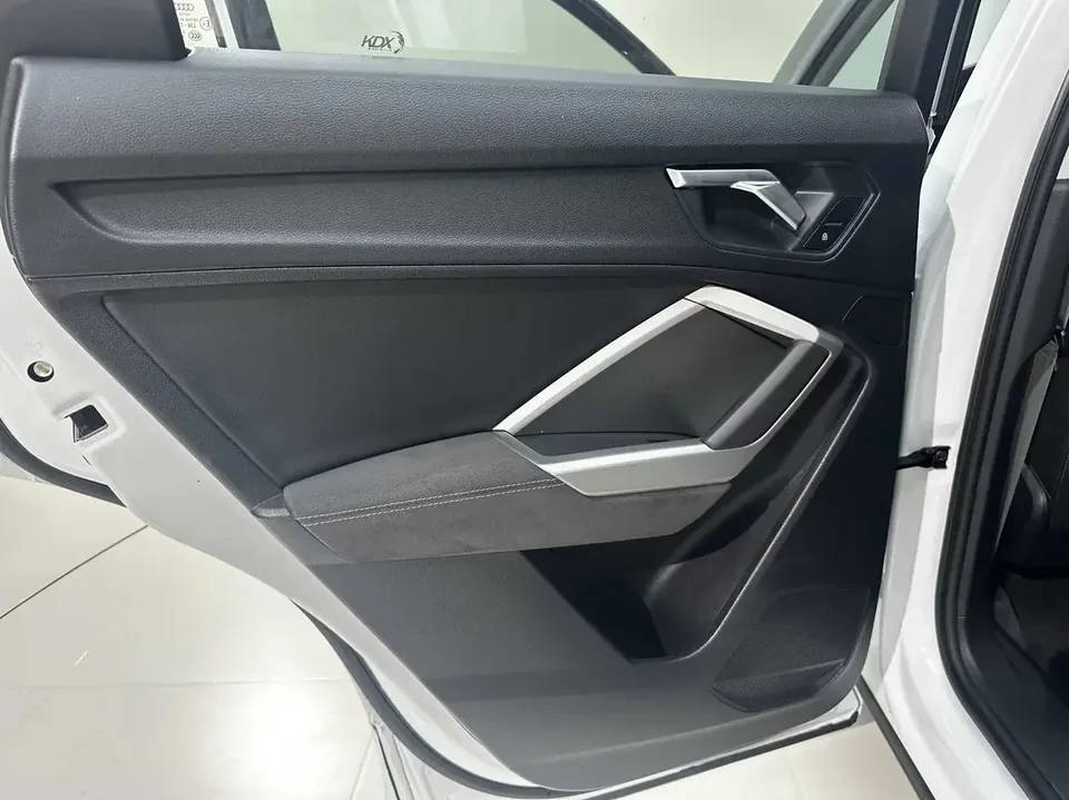 Audi Q3 Audi Q3 2022 35 TFSI Stylish Dynamic 2022 — thumbnail 4