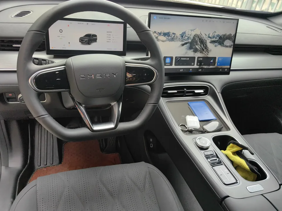 Chery Tiggo 8 PLUS Tiggo 8 PLUS 2025 Kunpeng 290TGDI DCT Deluxe Edition 2024 — thumbnail 4