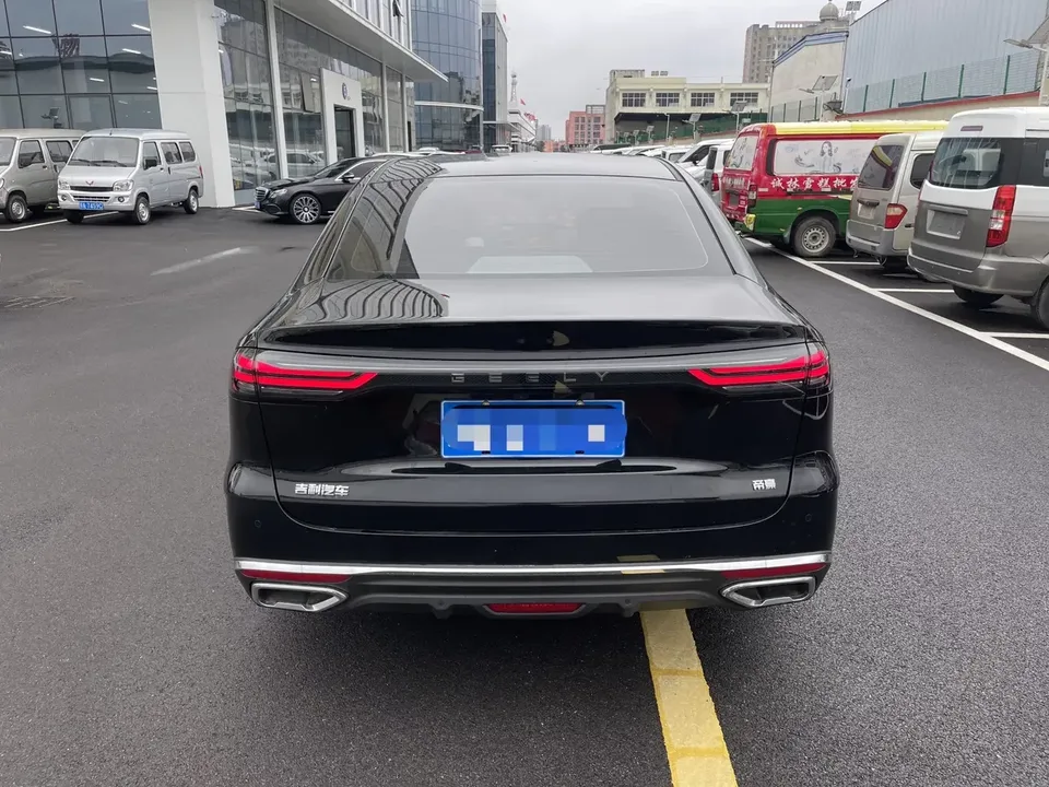 Geely Emgrand emgrand 2026 5th Generation 1.5T DCT Premium 2026 — thumbnail 2