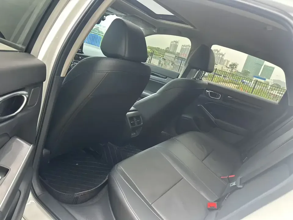 Honda Integra Style 2023 240TURBO CVT Smart Edition 2024 — thumbnail 3