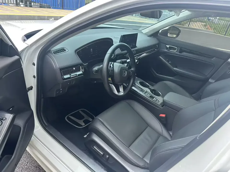 Honda Integra Style 2023 240TURBO CVT Smart Edition 2024 — thumbnail 5