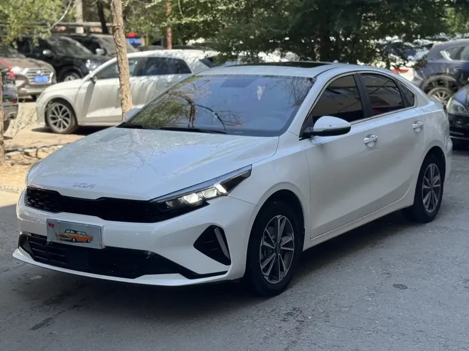 Kia K3 Kia K3 2021 1.5L IVT Youth Edition 2023 — photo 1, buy with delivery to Moscow