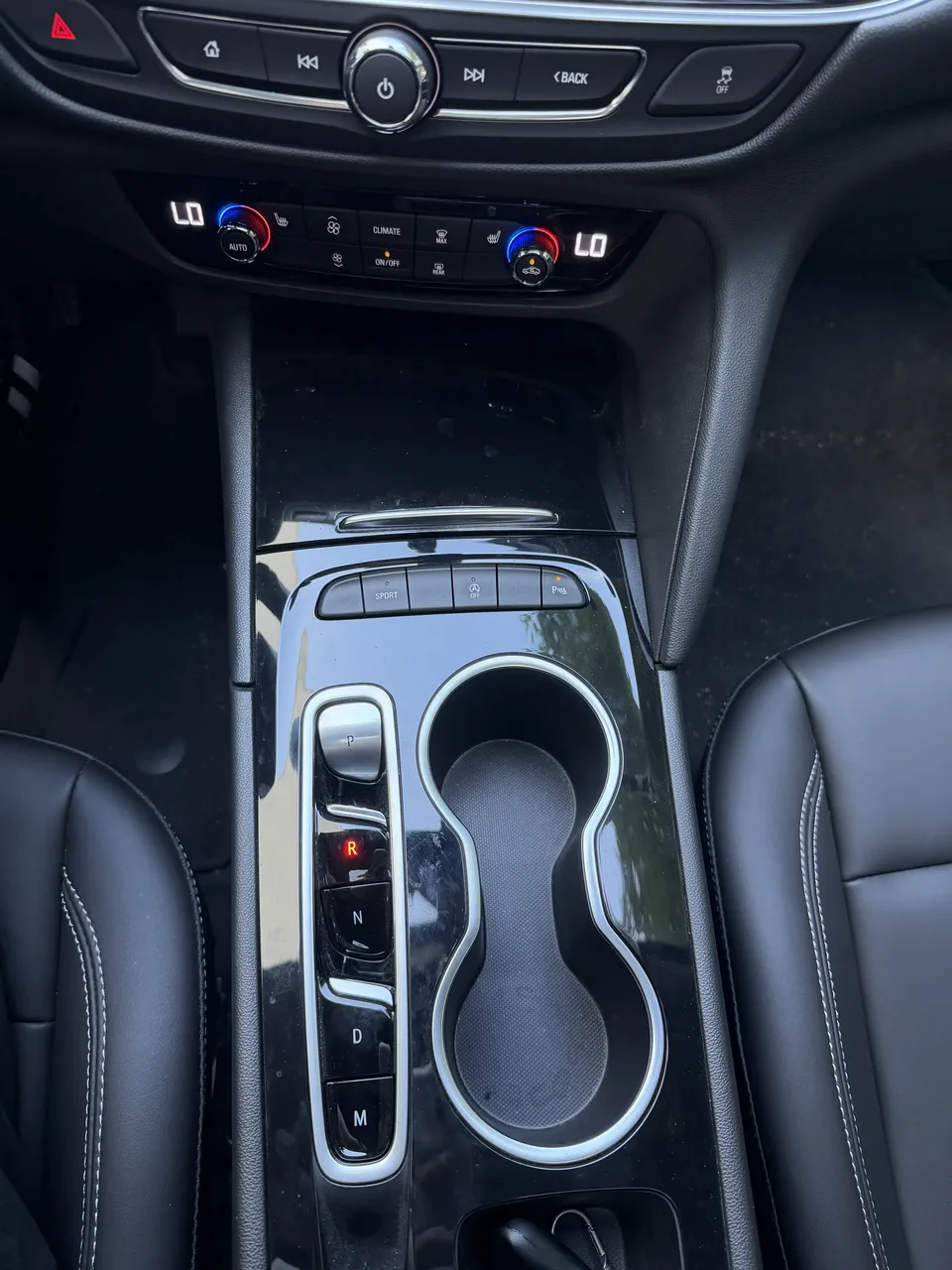 Buick Majesty Majesty 2024 25T Super Edition 2024 — thumbnail 3