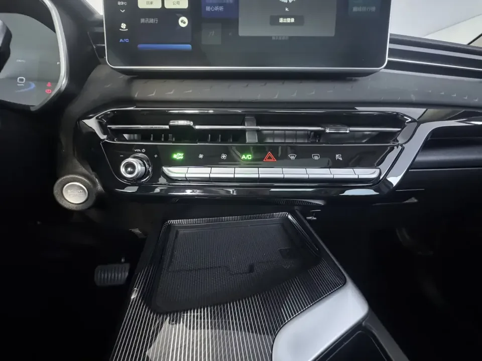 Haval Harvard Red Rabbit Harvard Red Rabbit 2022 Jinxiang Edition 1.5T Copper Rabbit 2022 — thumbnail 3