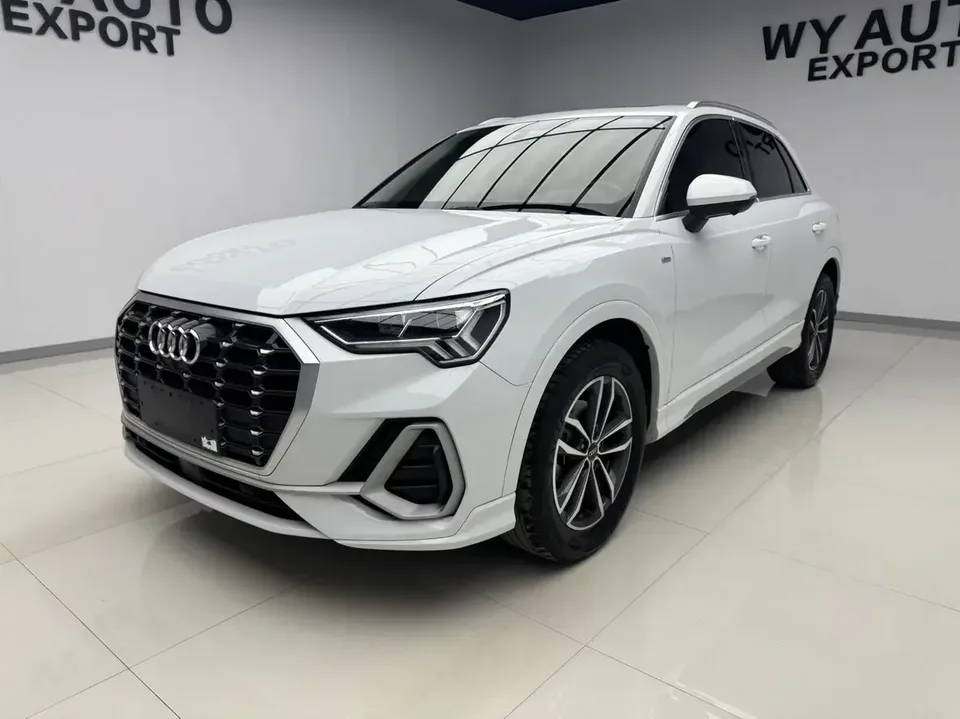 Audi Q3 Audi Q3 2022 35 TFSI Progressive Dynamic 2022 — photo 1, buy with delivery to Moscow