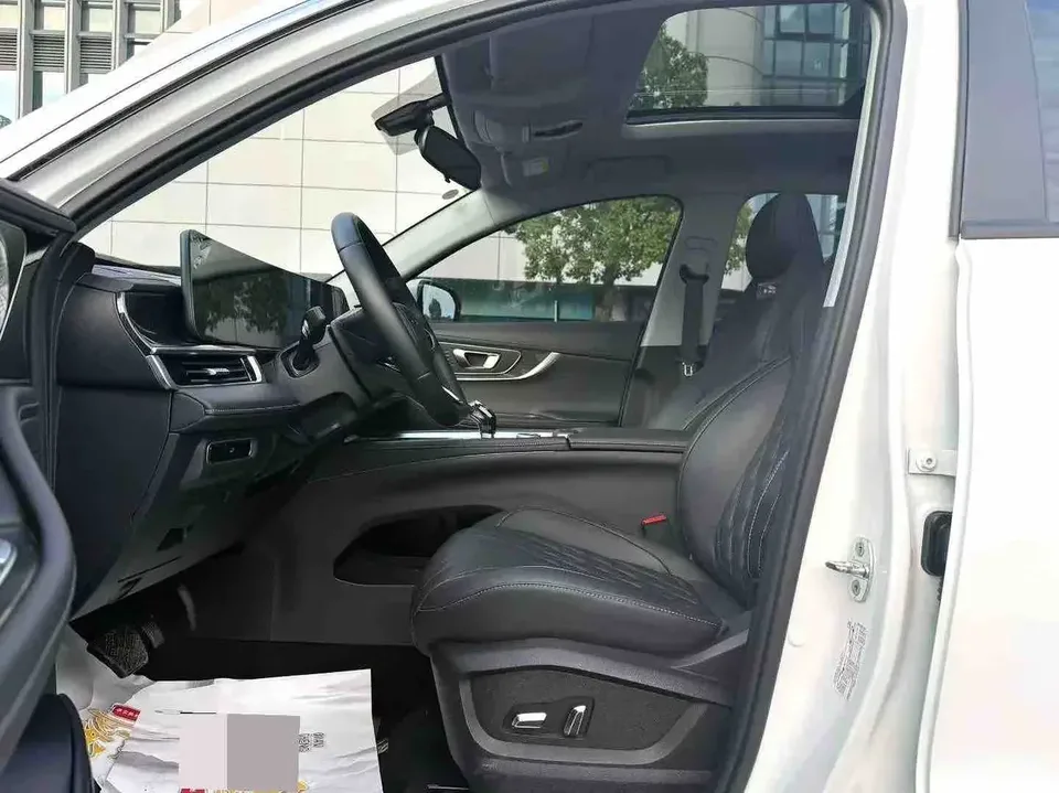 Chery Tiggo 7 Plus Tiggo 7 PLUS 2023 Champion Edition 1.5TGDI DCT Luxury 2024 — thumbnail 5