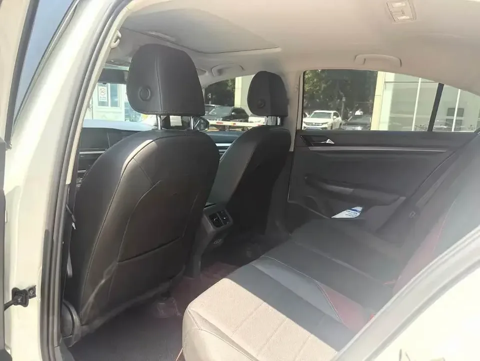 Volkswagen Bora Bora 2021 200TSI DSG Elite Smart Edition 2023 — thumbnail 5