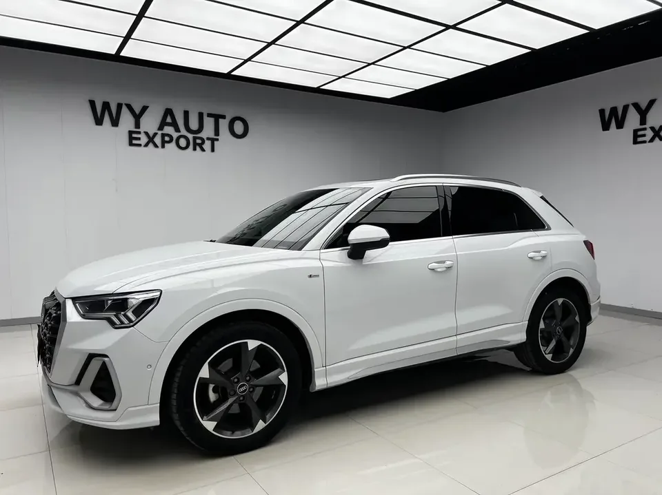 Audi Q3 Audi Q3 2022 35 TFSI Stylish Dynamic 2022 — фото 1, купить с доставкой в Москву