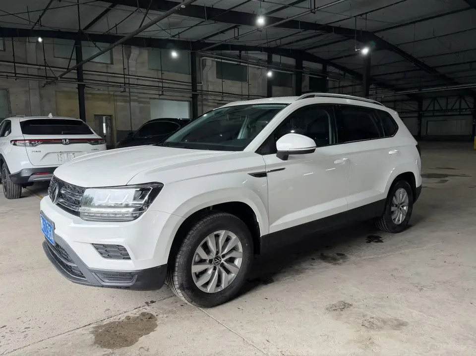 Volkswagen Tharu tuyue 2022 280TSI 2WD Fashion Edition 2022 — photo 1, buy with delivery to Moscow