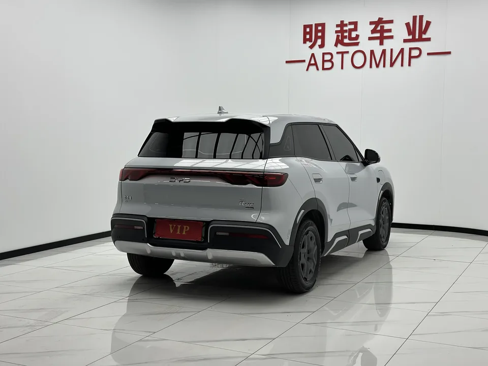 BYD Yuan Up Yuan UP 2025 Smart Driving Edition 401KM Vitality Edition 2025 — thumbnail 2