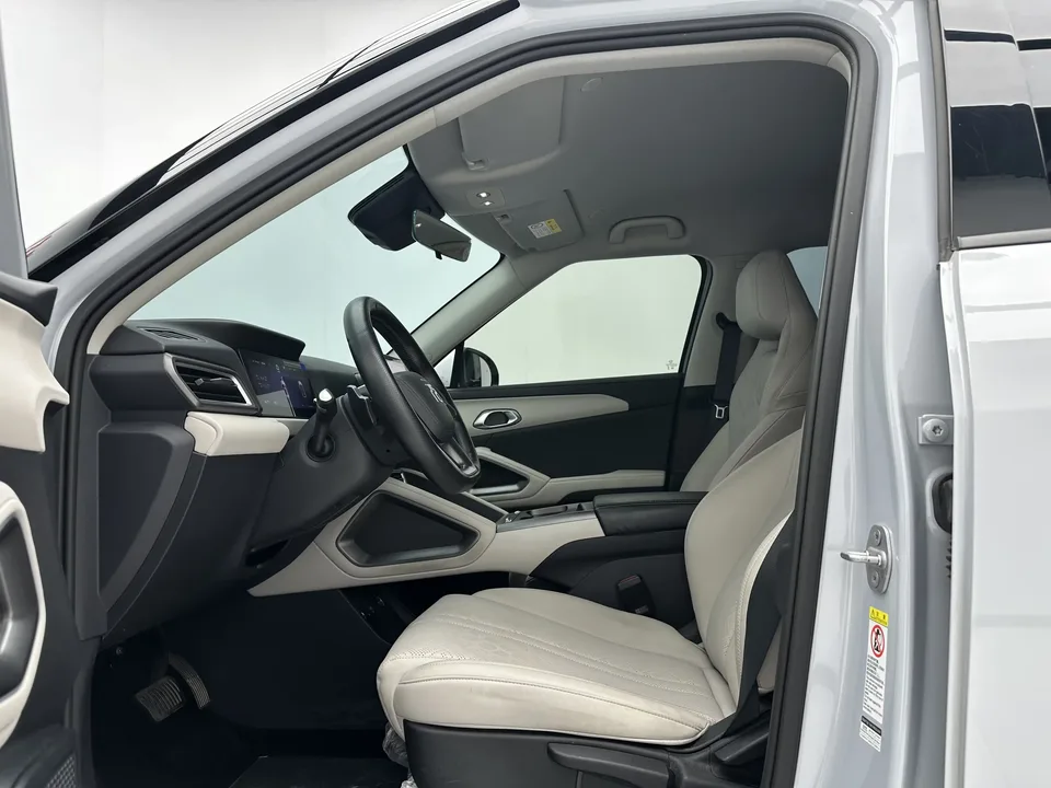 BYD Yuan Up Yuan UP 2025 Smart Driving Edition 401KM Vitality Edition 2025 — thumbnail 4