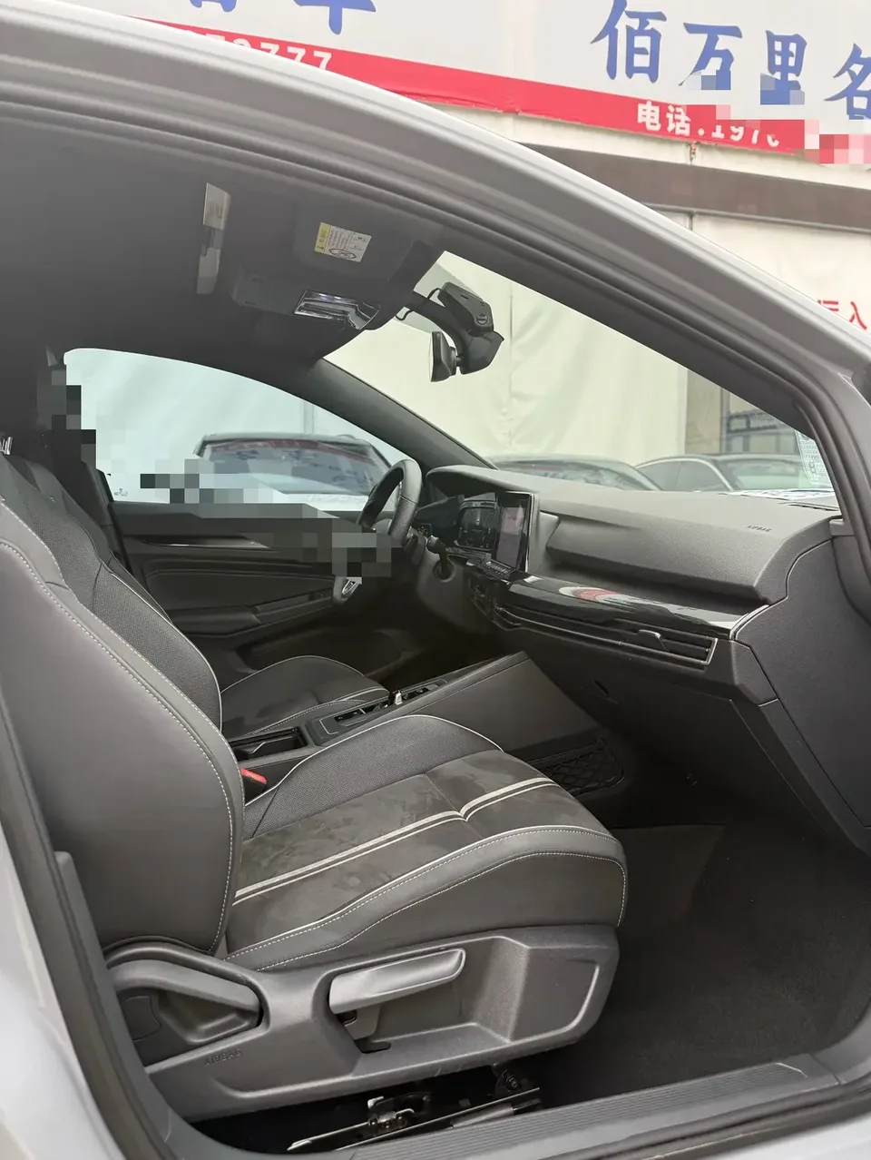 Volkswagen Golf golf 2023 280TSI DSG R-Line Lite 2024 — миниатюра 2