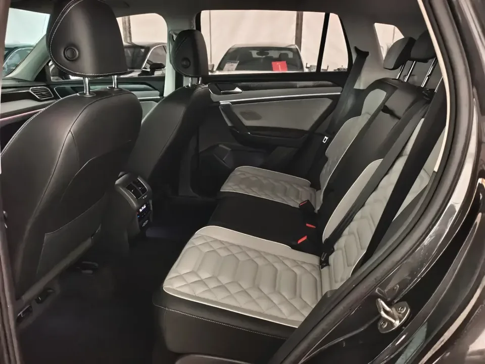 Volkswagen Tayron Tanyue 2023 280TSI 2WD Luxury Plus Advanced Edition 2022 — thumbnail 4