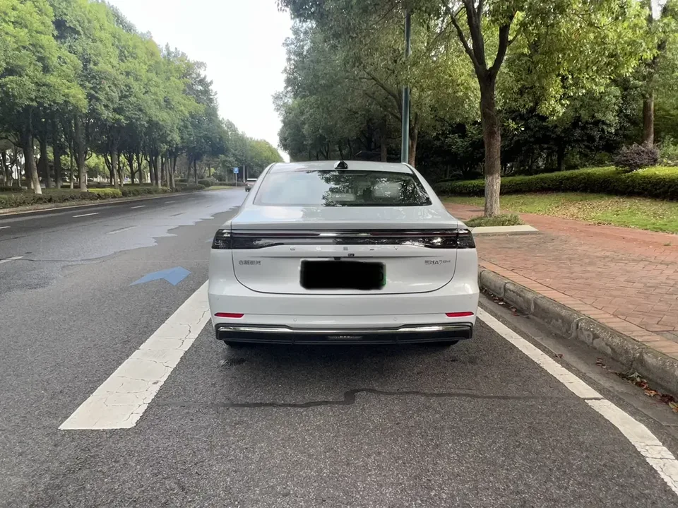 Geely Galaxy A7 EM Galaxy A7 EM 2025 150km Premium Edition 2025 — thumbnail 2
