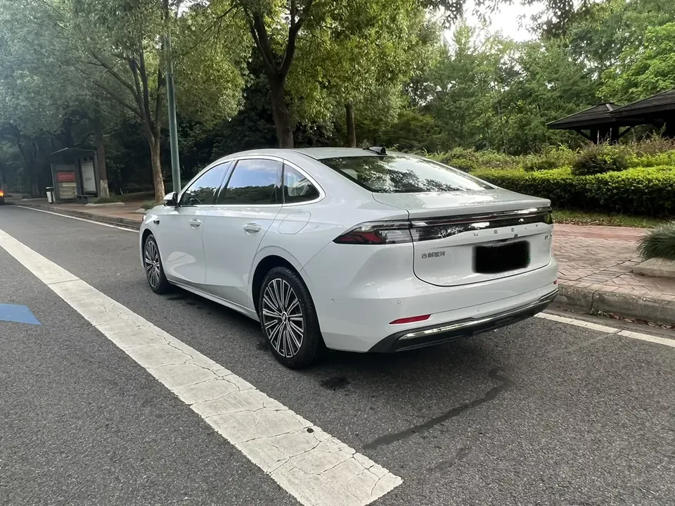 Geely Galaxy A7 EM Galaxy A7 EM 2025 150km Premium Edition 2025 — thumbnail 4