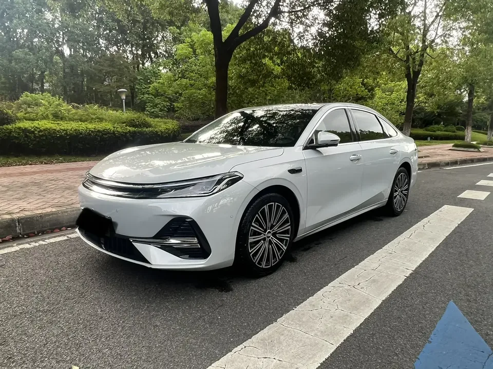 Geely Galaxy A7 EM Galaxy A7 EM 2025 150km Premium Edition 2025 — photo 1, buy with delivery to Moscow