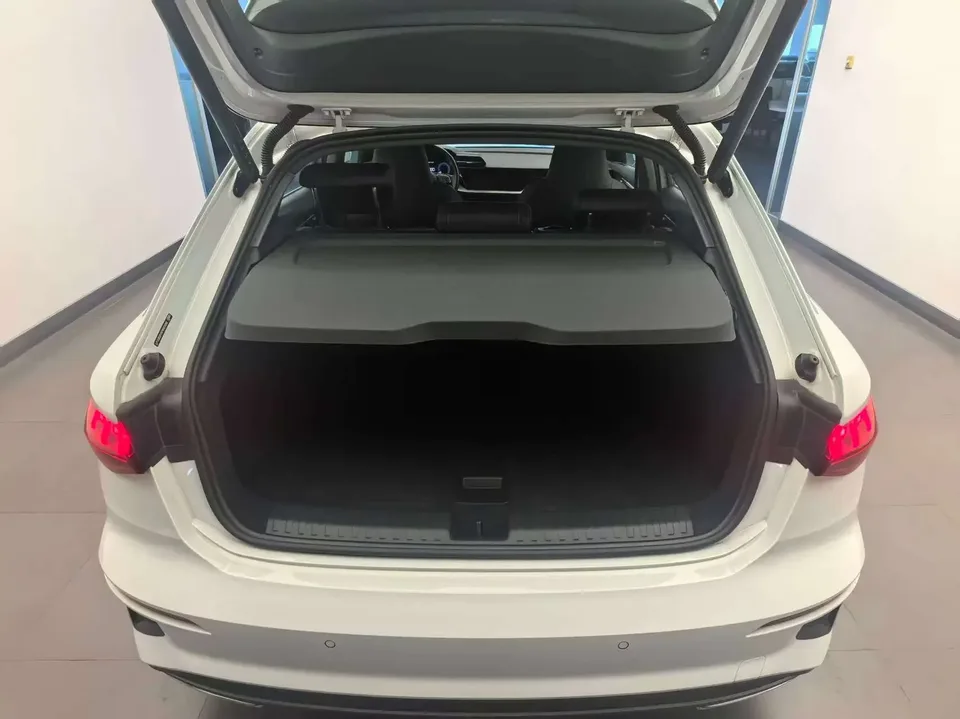 Audi A3 Audi A3 2023 Sportback 35 TFSI Stylish and sporty 2024 — thumbnail 4