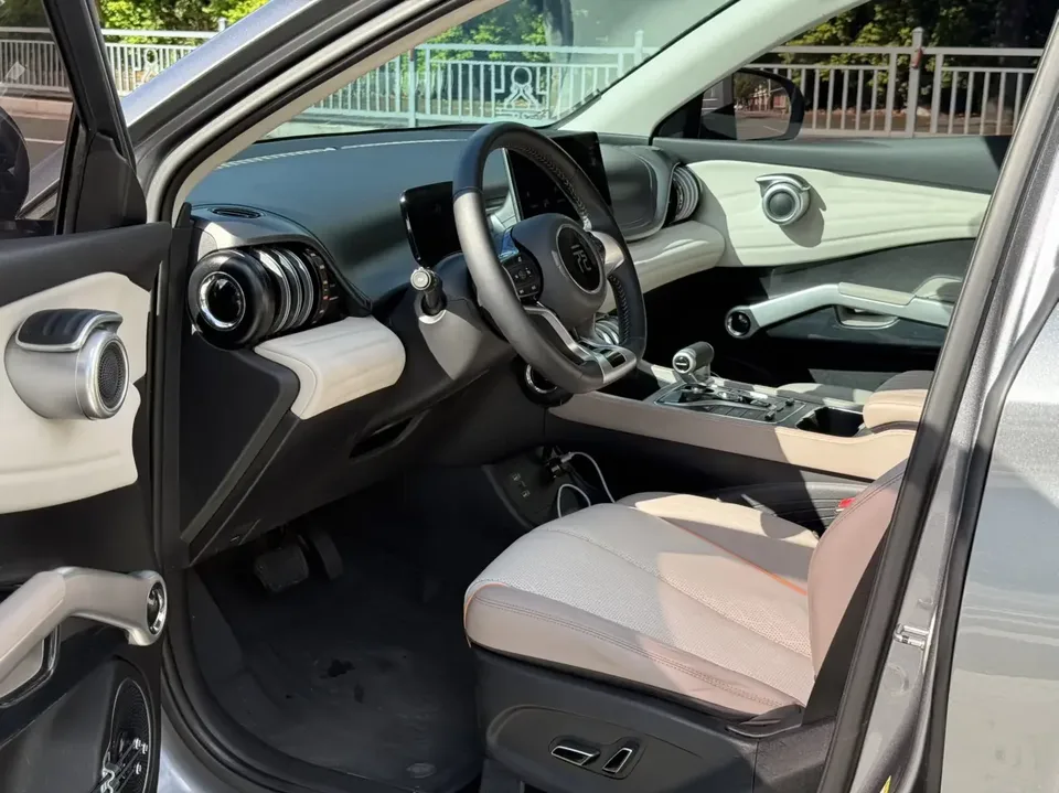 BYD Yuan Plus Yuan PLUS 2024 Honor Edition 510KM Leading Edition 2023 — миниатюра 5
