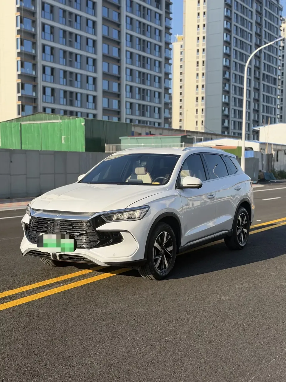 BYD Song Pro DM Song Pro DM 2024 DM-i Honor Edition 71km Pilot Edition 2024 — фото 1, купить с доставкой в Москву