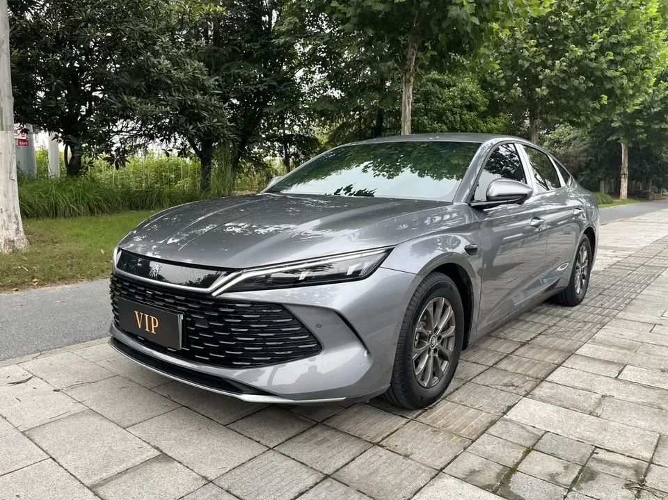 BYD Qin L DM Qin L DM 2025 Intelligent Driving Edition DM-i 80KM Leading Edition 2025 — photo 1, buy with delivery to Moscow