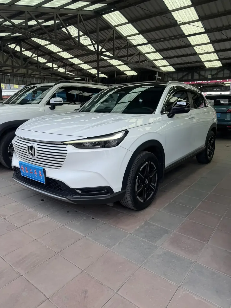 Honda VEZEL Binzhi 2023 1.5L CVT Technology Edition 2023 — photo 1, buy with delivery to Moscow