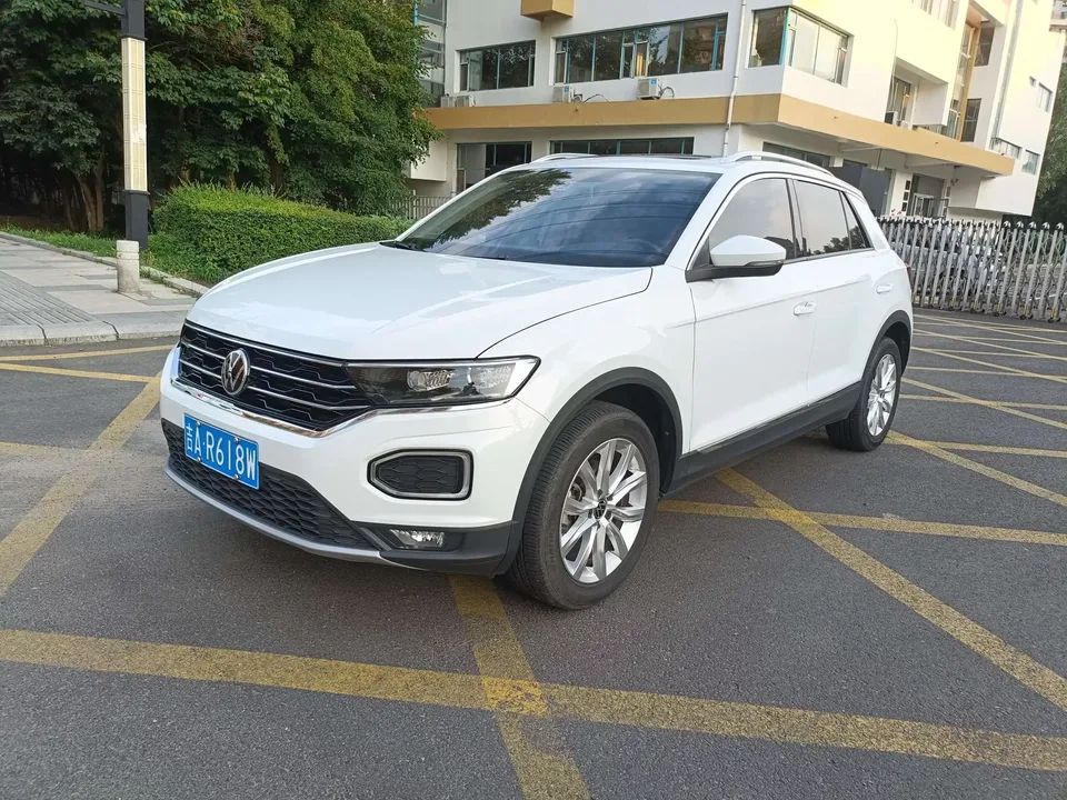 Volkswagen T-Roc TANG 2022 280TSI DSG 2WD Elite PLUS 2023 — фото 1, купить с доставкой в Москву