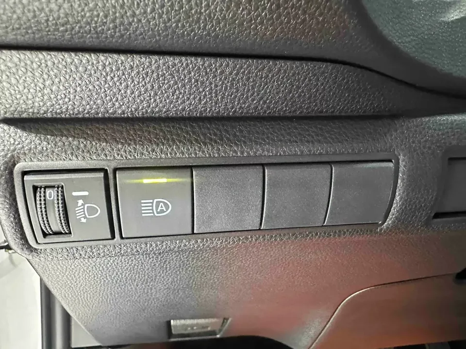 Toyota Levin Lei Ling 2022 185T CVT Sports Edition 2022 — миниатюра 5