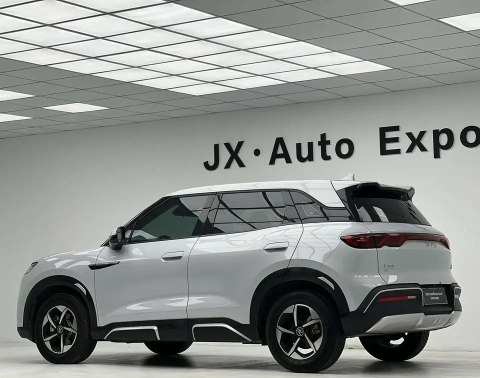 BYD Yuan Up Yuan UP 2024 401KM Vitality 2025 — thumbnail 2