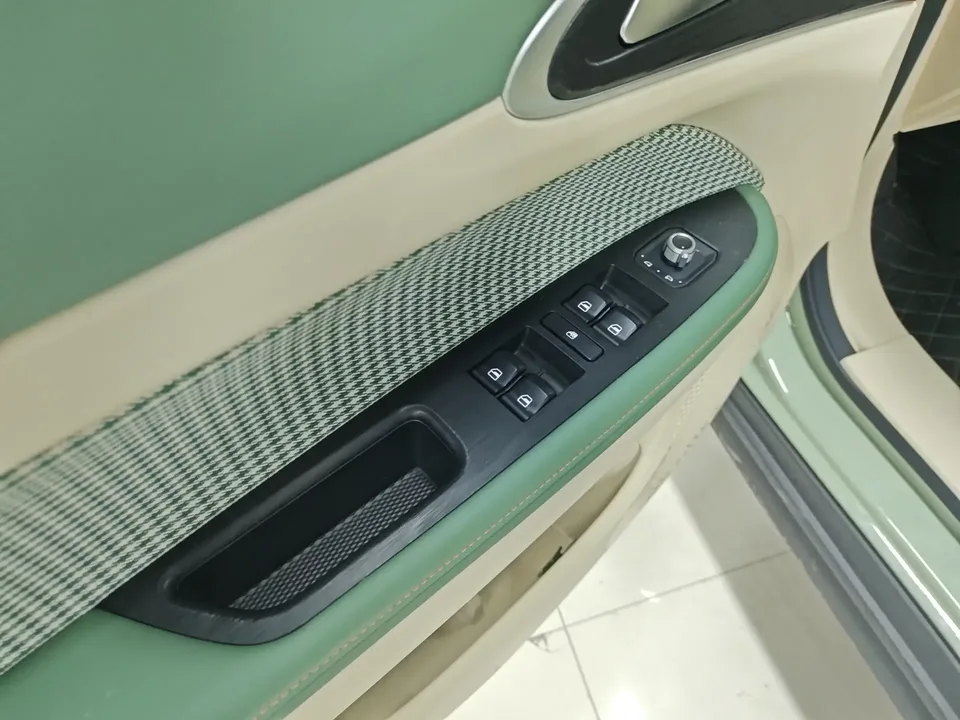 ORA Euler good cat Euler good cat 2024 401km Premium 126kW 2025 — thumbnail 5