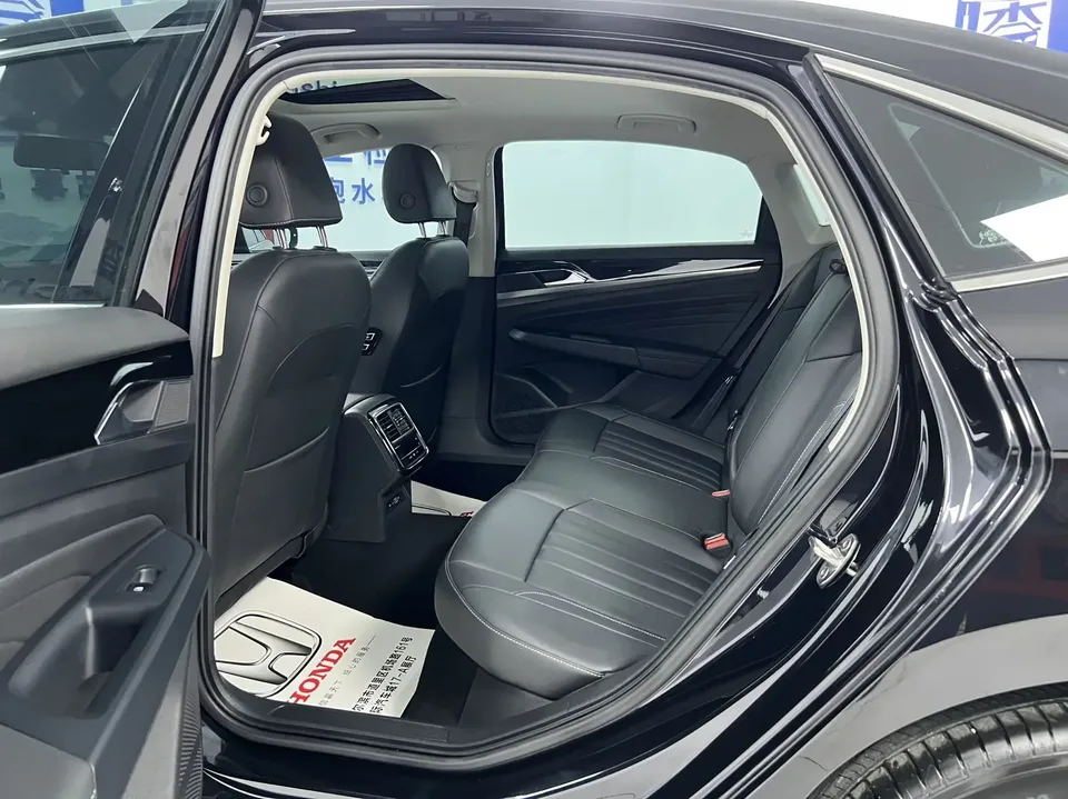 Volkswagen Passat Passat 2022 280TSI Elite Edition 2023 — thumbnail 5
