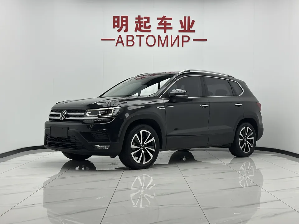 Volkswagen Tharu tuyue 2022 280TSI 2WD Deluxe Edition 2023 — photo 1, buy with delivery to Moscow