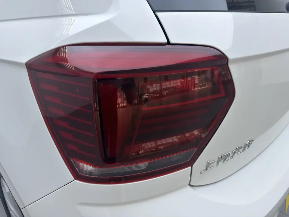 Volkswagen Polo Polo 2021 Plus 1.5L Automatic Colorful Technology Edition 2023 — thumbnail 4