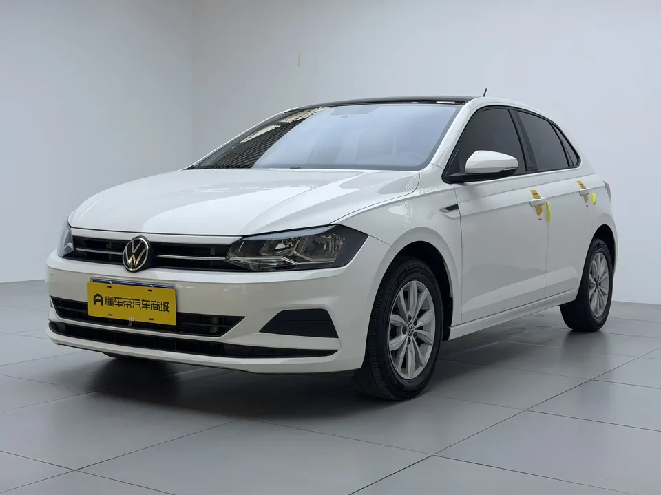 Volkswagen Polo Polo 2021 Plus 1.5L Automatic Colorful Technology Edition 2023 — photo 1, buy with delivery to Moscow