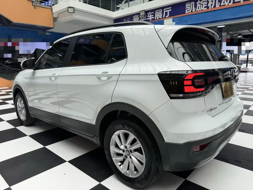 Volkswagen Explore the shadows Explore the shadows 2021 1.5L Automatic Smart Link Edition 2022 — thumbnail 2