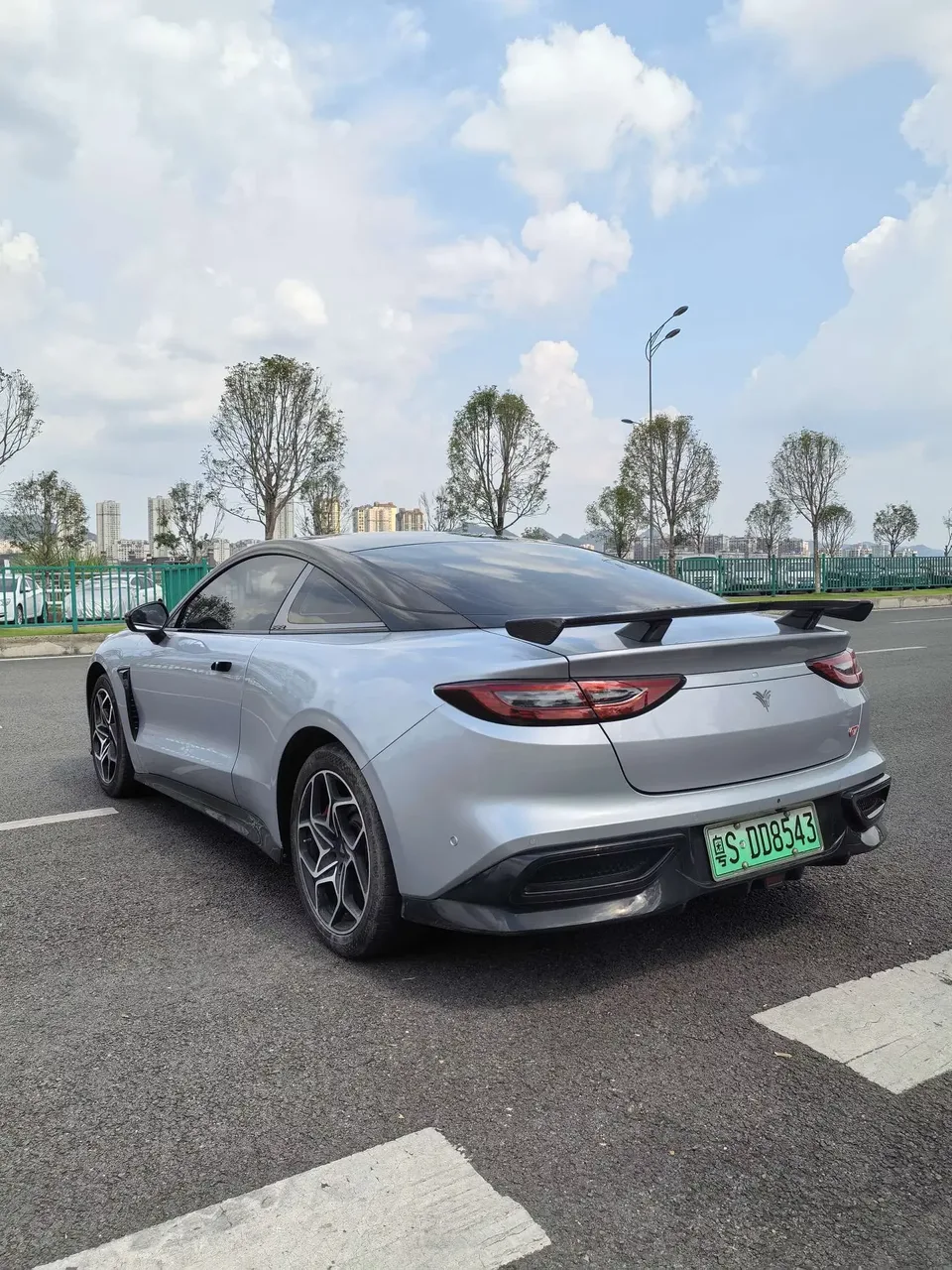 Hozon Neta GT Nezha GT 2023 580 4WD 2023 — thumbnail 2