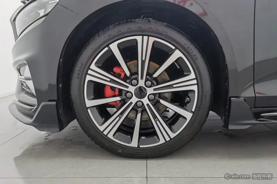 Geely Preface Xing Rui 2025 1.5T Dongfangyao Kunlun Edition 2025 — thumbnail 3