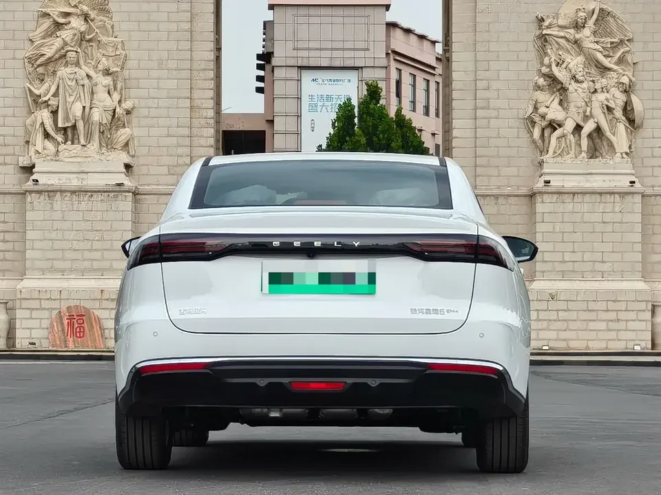 Geely Galaxy Star 6 Galaxy Star 6 2026 125km Long-Range Version 2026 — thumbnail 2