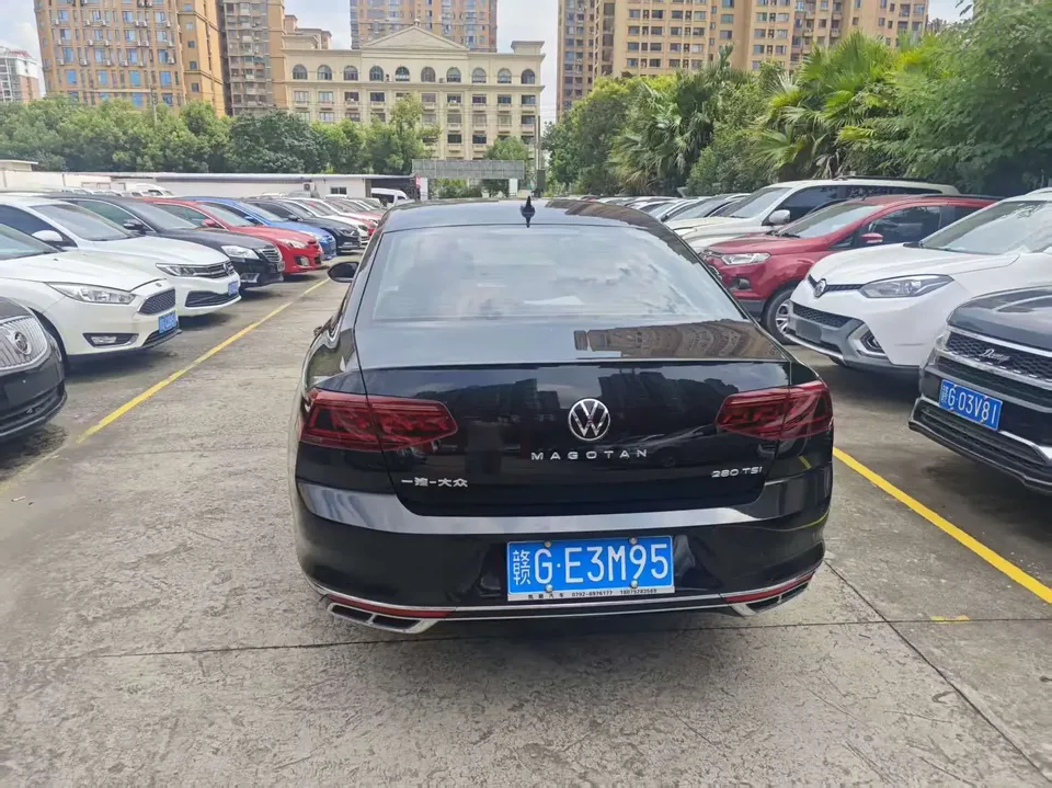 Volkswagen Magotan Magotan 2023 2 millionth anniversary edition 280TSI DSG leading model 2024 — thumbnail 2