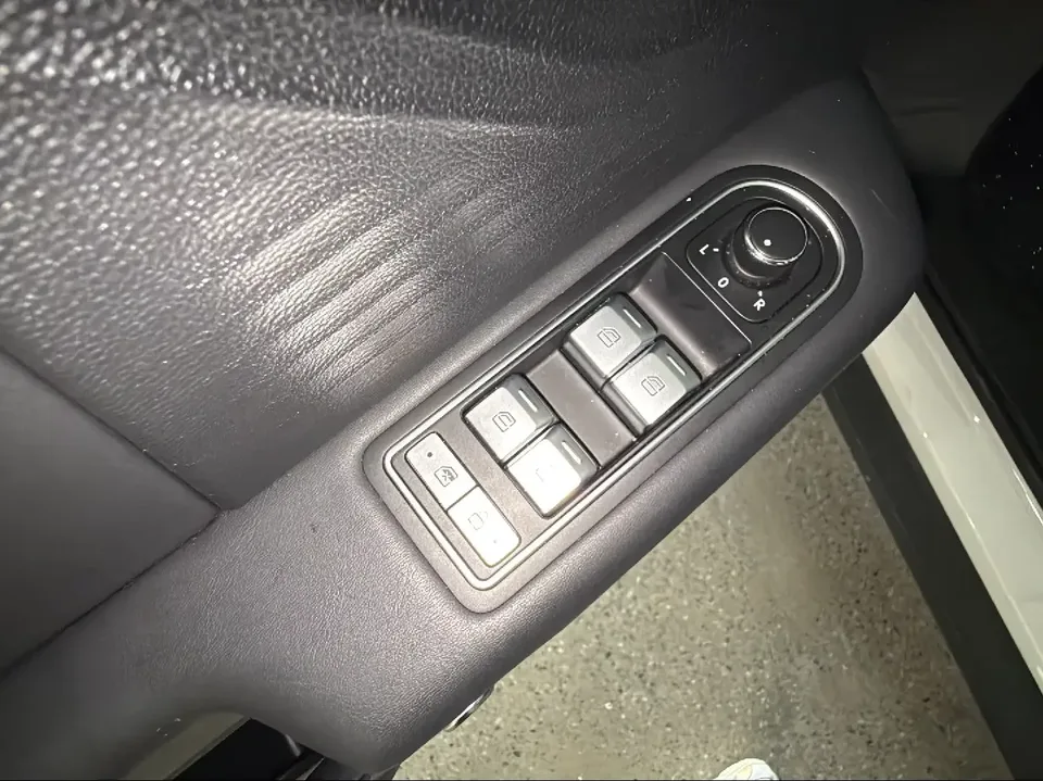 BAIC Beijing Off-road BJ30 Beijing Off-road BJ30 2024 1.5T DCT 2WD Light Wild Pro Edition 2025 — thumbnail 5