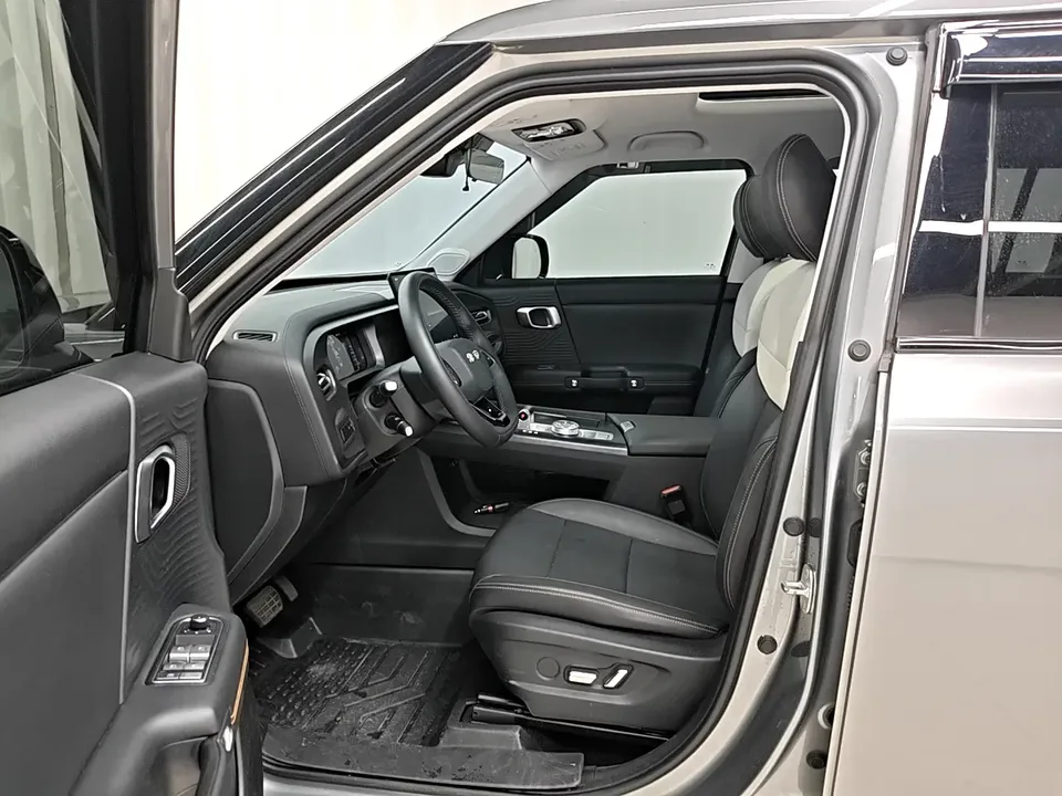 BAIC Beijing Off-road BJ30 Beijing Off-road BJ30 2024 1.5T DCT 2WD Light Wild Pro Edition 2024 — thumbnail 5