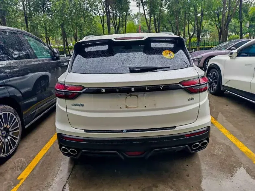 Geely Coolray SX11 Binyue 2021 240T DCT Platinum Edition 2023 — thumbnail 4