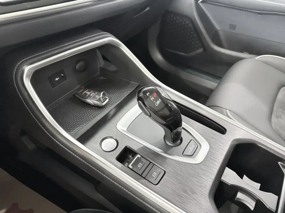 Haval H6 Haval H6 2023 National Trend Edition 1.5T Automatic City Edition 2023 — thumbnail 3