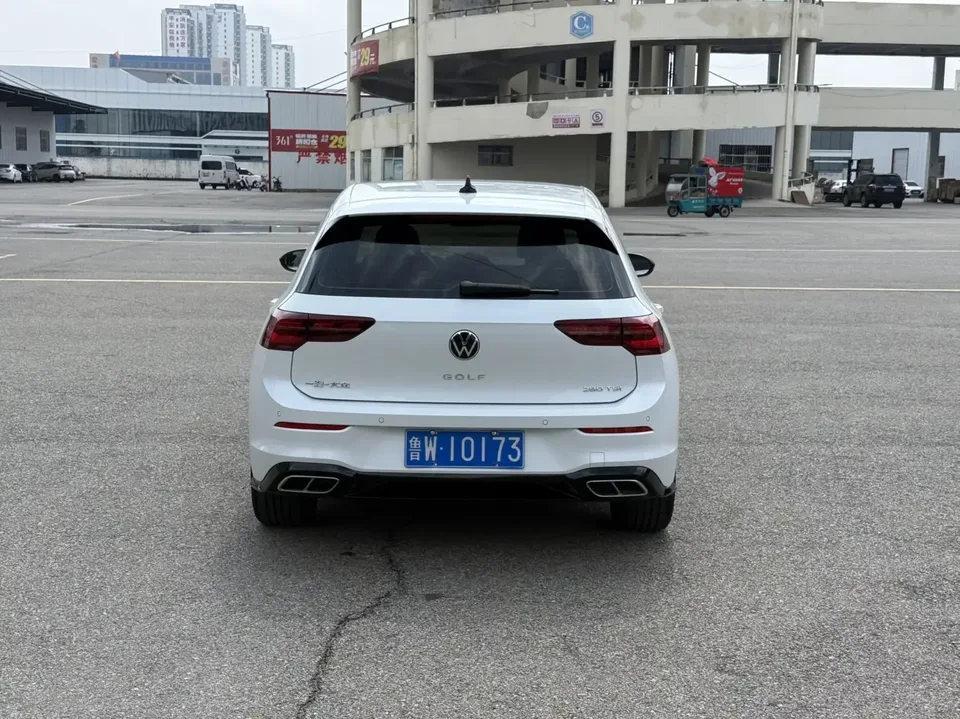 Volkswagen Golf golf 2021 280TSI DSG R-Line 2022 — thumbnail 2