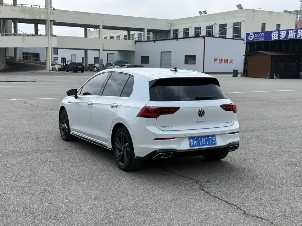 Volkswagen Golf golf 2021 280TSI DSG R-Line 2022 — thumbnail 4