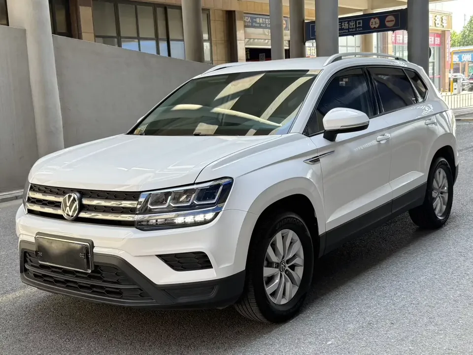 Volkswagen Tharu tuyue 2022 280TSI 2WD Fashion Edition 2022 — photo 1, buy with delivery to Moscow