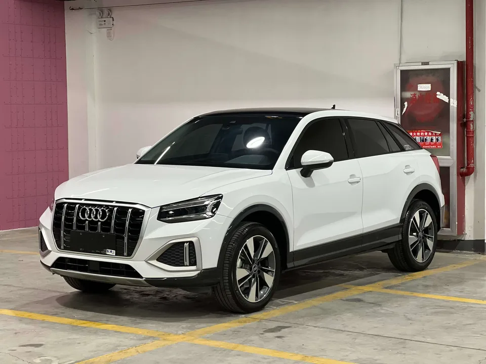 Audi Q2L Audi Q2L 2022 35 TFSI Stylish and Elegant 2022 — photo 1, buy with delivery to Moscow